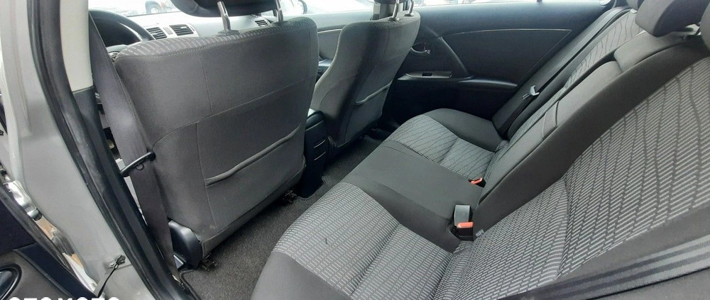 Toyota Avensis cena 25900 przebieg: 265000, rok produkcji 2011 z Łomża małe 211